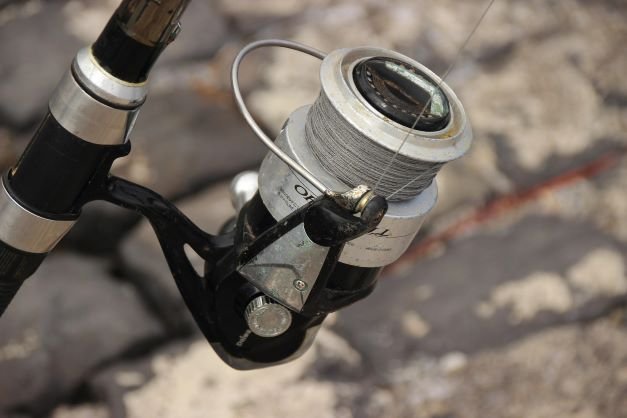 How to oil spinning reel
